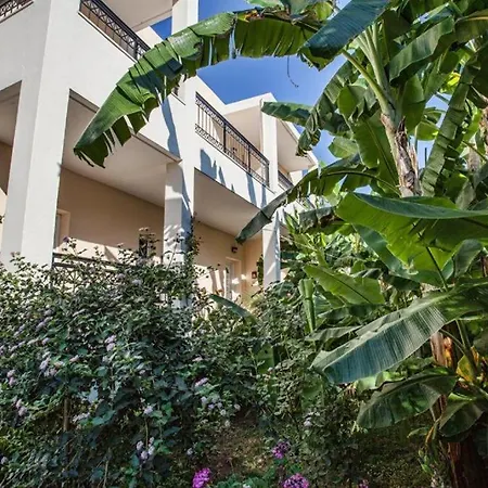 Ξενοδοχείο με διαμερίσματα Dorian Bali