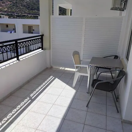 Ξενοδοχείο με διαμερίσματα Dorian Bali *